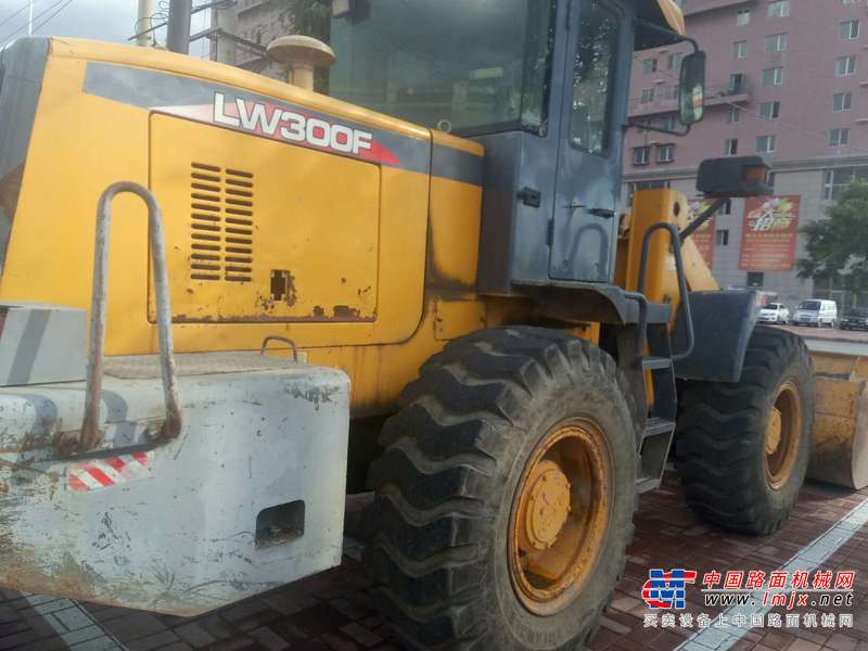 辽宁出售转让二手7500小时2011年徐工LW300F装载机