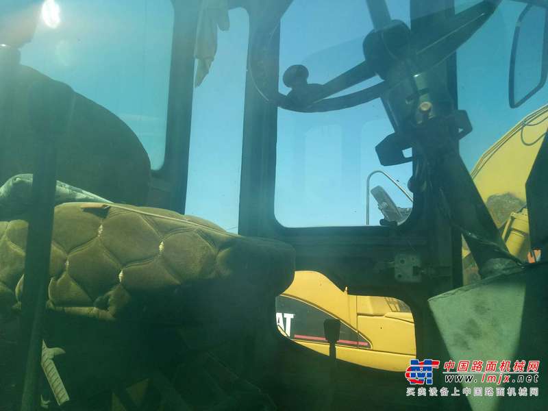 辽宁出售转让二手9000小时2005年徐工LW320F装载机