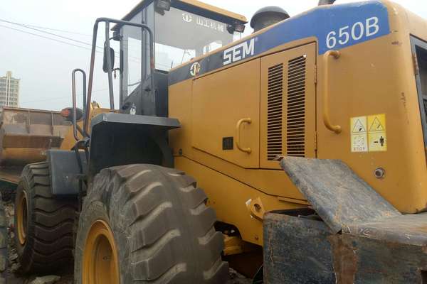 辽宁出售转让二手5000小时2011年山工SEM650B装载机