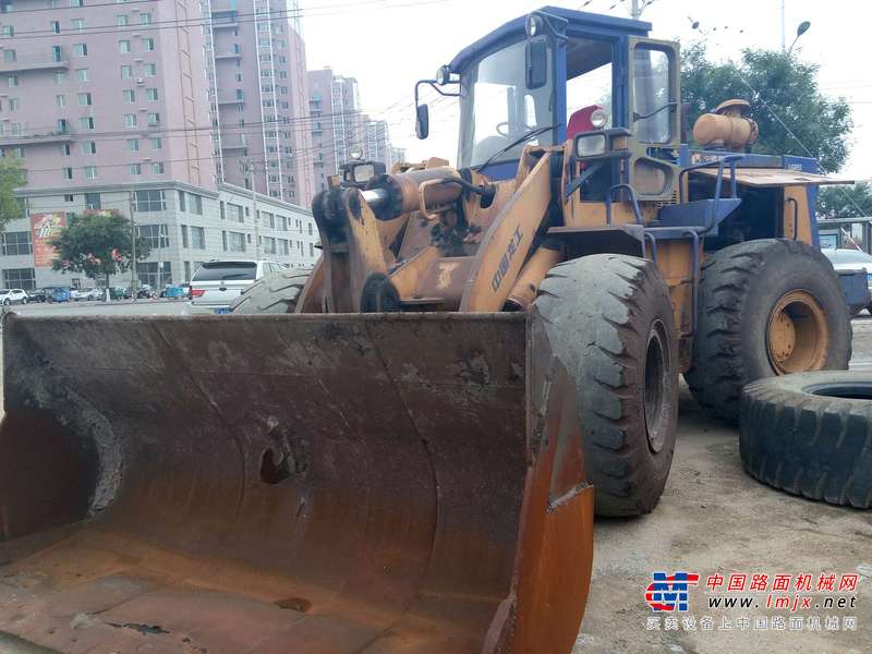 辽宁出售转让二手7500小时2009年龙工LG855装载机