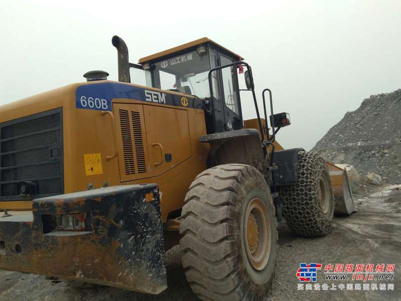 山西出售转让二手3900小时2014年山工SEM660B装载机