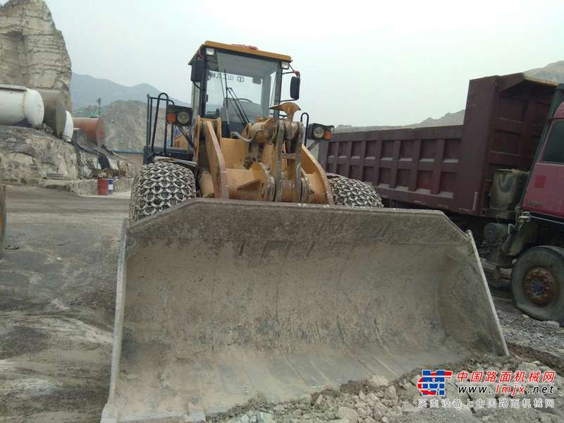 山西出售转让二手3900小时2014年山工SEM660B装载机