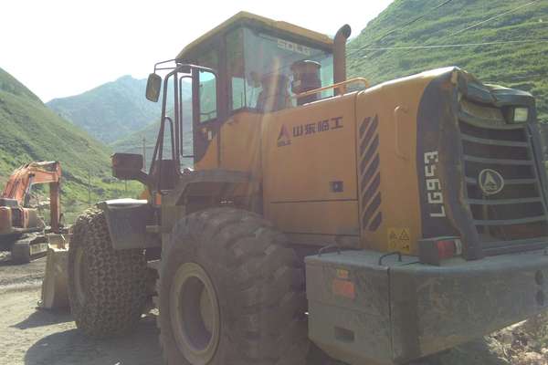 山西出售转让二手4000小时2011年临工LG953装载机