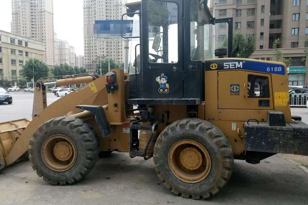 辽宁出售转让二手3000小时2013年山工SEM618B装载机