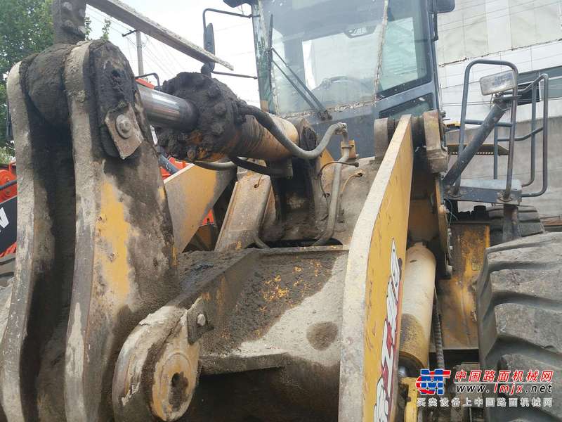 陕西出售转让二手4000小时2010年徐工LW500K装载机