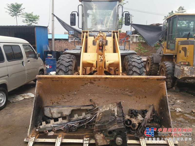 陕西出售转让二手900小时2011年龙工LG833B装载机
