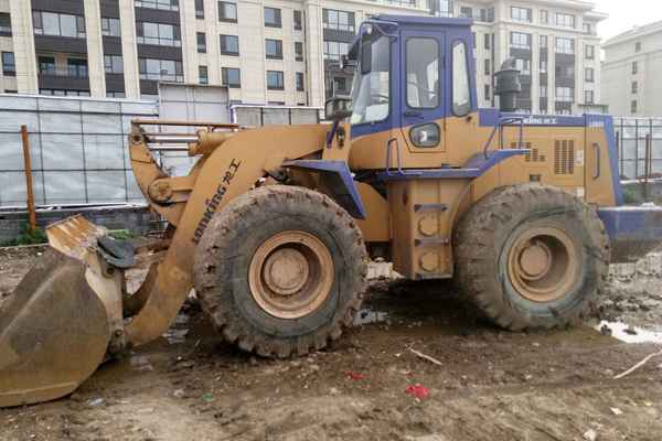 辽宁出售转让二手4500小时2010年龙工LG850装载机