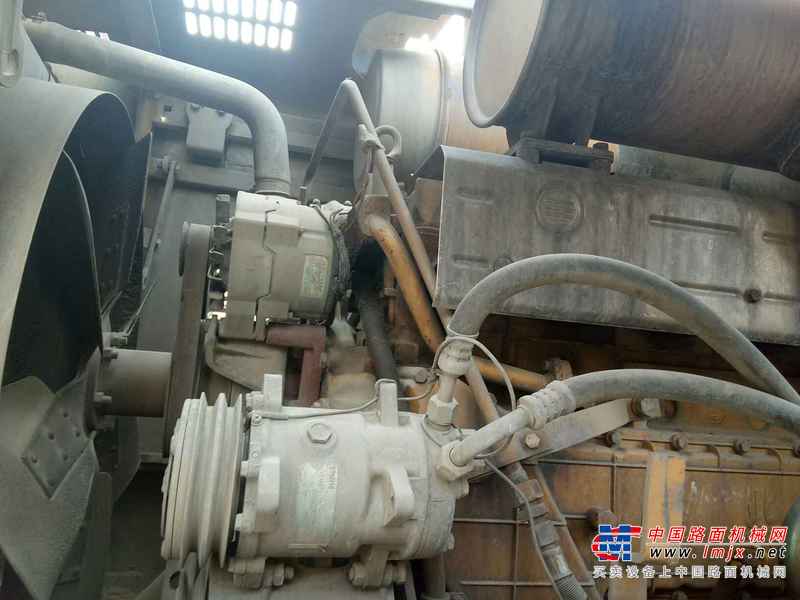 辽宁出售转让二手8000小时2009年龙工LG855B装载机