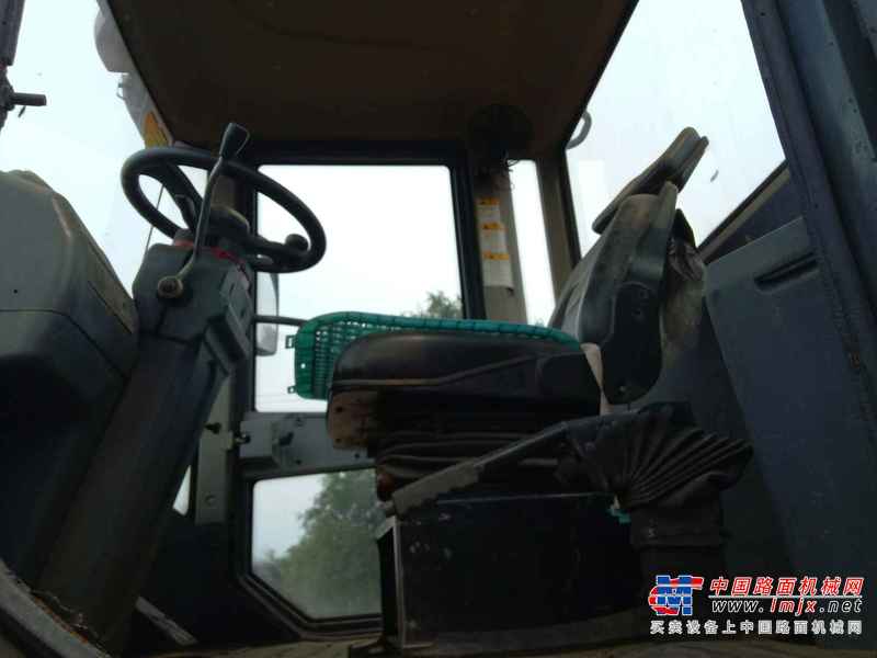 辽宁出售转让二手8500小时2010年龙工LG855D装载机