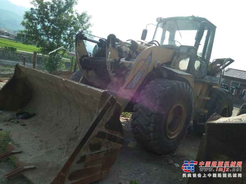 陕西出售转让二手8000小时2009年晋工JGM755II装载机