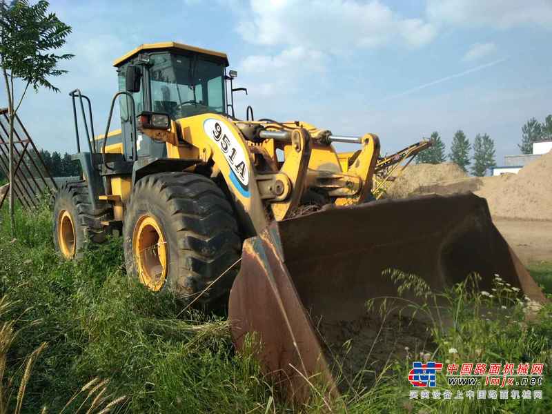 河南出售转让二手1500小时2005年宇通951A装载机