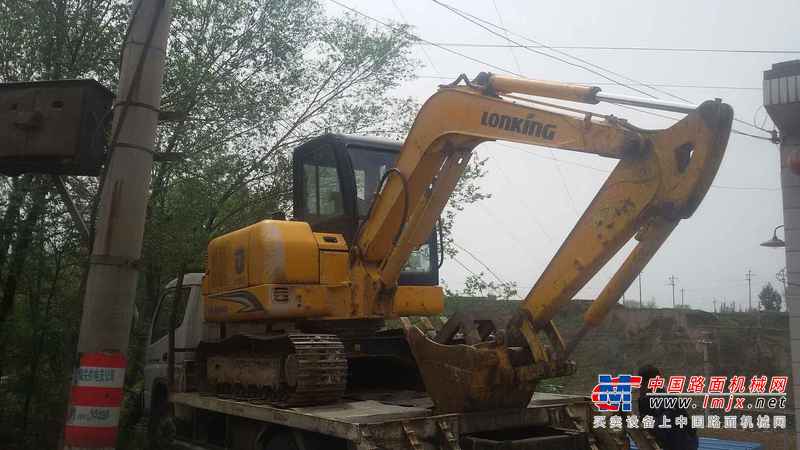 山西出售转让二手6800小时2012年龙工LG6060挖掘机