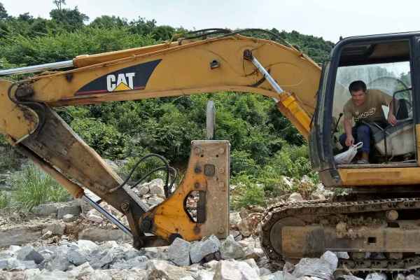 贵州出售转让二手2486小时2003年卡特彼勒320C挖掘机