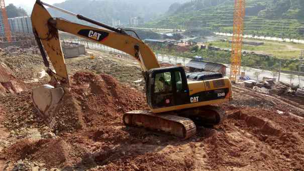 贵州出售转让二手6852小时2011年卡特彼勒324D挖掘机