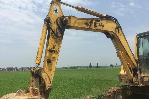 江西出售转让二手7460小时2008年现代R60挖掘机