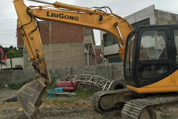 贵州出售转让二手10058小时2008年柳工CLG915C挖掘机