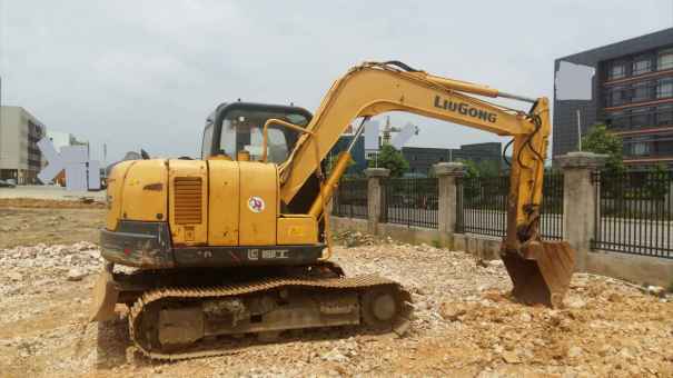 贵州出售转让二手3334小时2013年柳工908D挖掘机