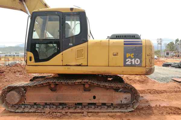 江西出售转让二手9600小时2009年小松PC210挖掘机