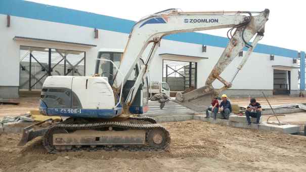 陕西出售转让二手6000小时2010年中联重科ZE80E挖掘机
