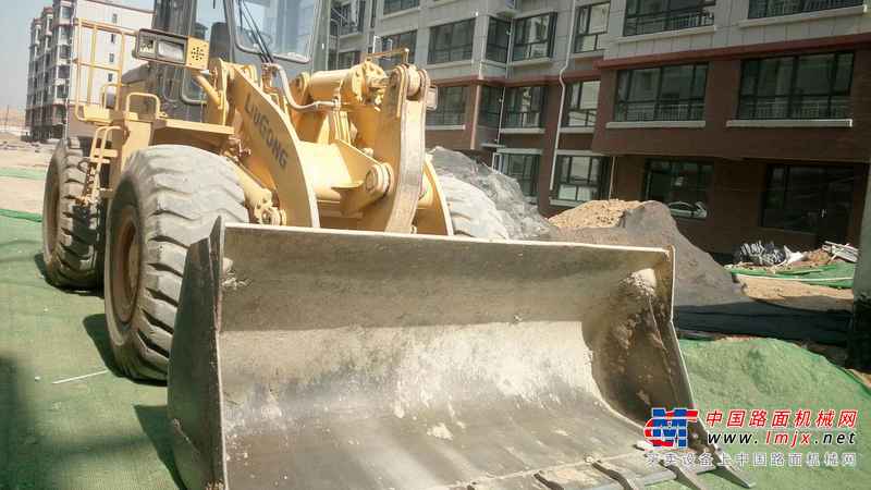 河北出售转让二手10000小时2013年柳工CLG855装载机