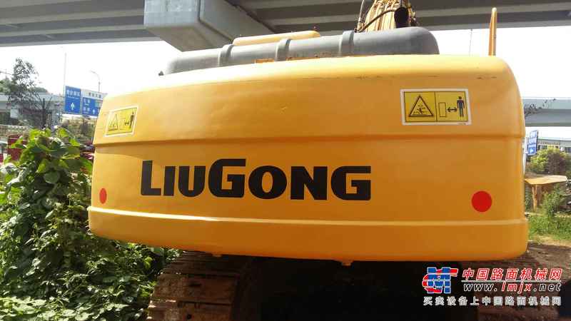 贵州出售转让二手3698小时2010年柳工CLG922D挖掘机
