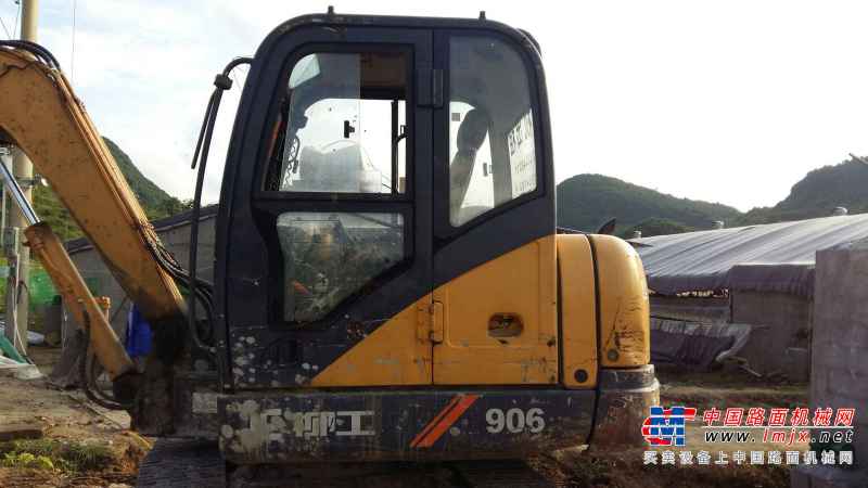 贵州出售转让二手4315小时2011年柳工906D挖掘机