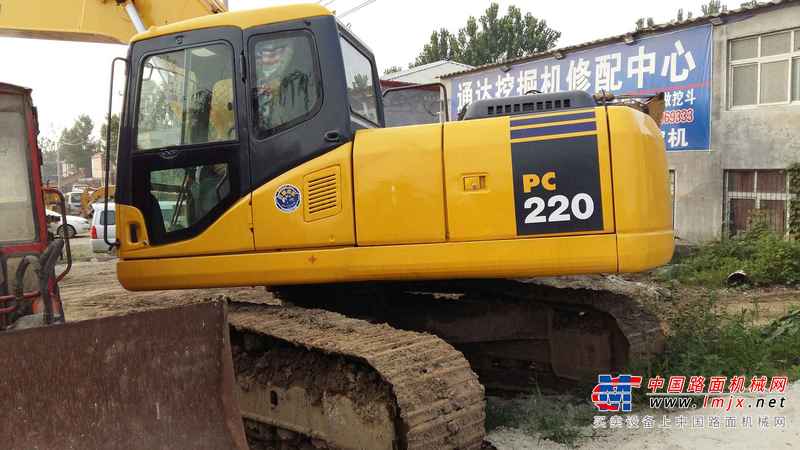 山西出售转让二手15000小时2006年小松PC200LC挖掘机