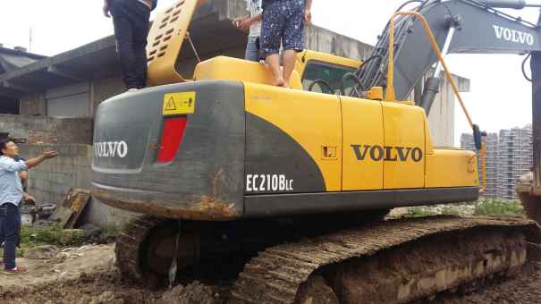 贵州出售转让二手4572小时2013年沃尔沃EC210B挖掘机