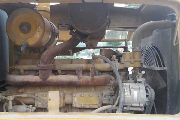 河南出售转让二手3800小时2011年山工SEM630B装载机