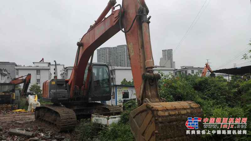 江西出售转让二手7000小时2011年日立EX200挖掘机