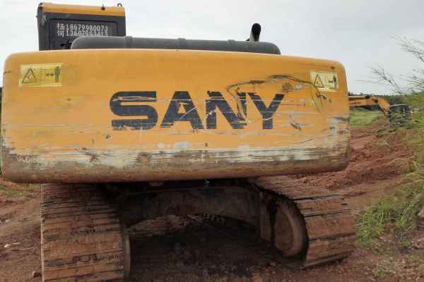 江西出售转让二手15000小时2009年三一重工SY215C挖掘机