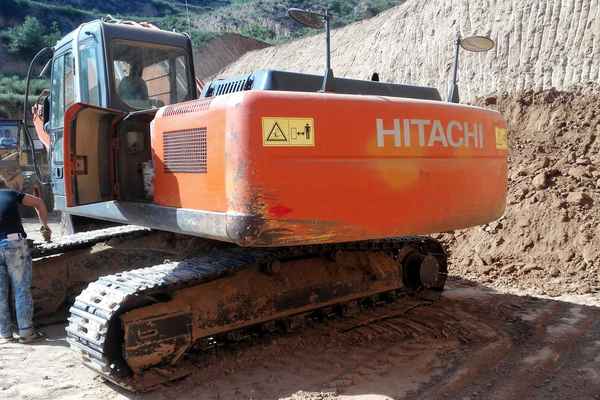 山西出售转让二手4400小时2012年日立ZX240挖掘机