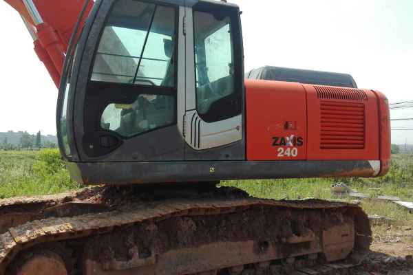 江西出售转让二手6829小时2011年日立ZX240挖掘机