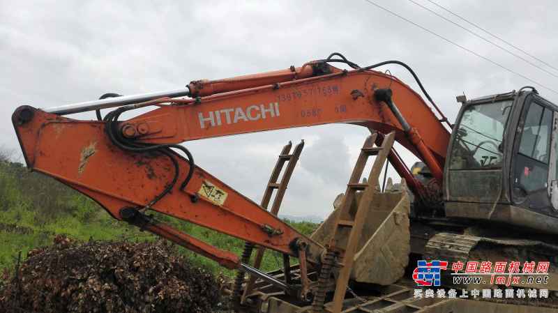 江西出售转让二手16000小时2008年日立EX200挖掘机