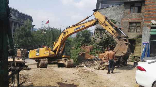 贵州出售转让二手9000小时2011年厦工XG822LC挖掘机