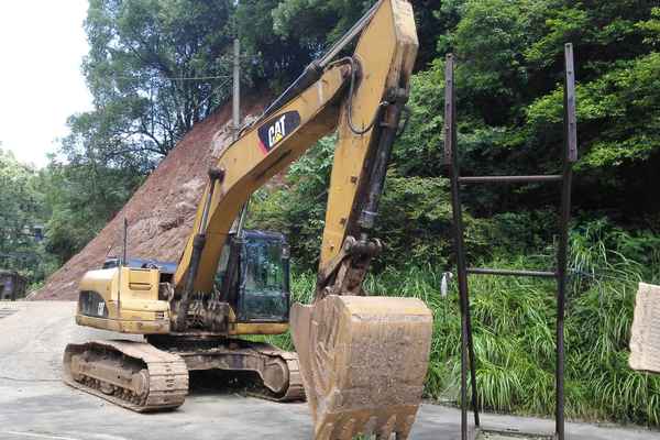 江西出售转让二手13000小时2009年卡特彼勒324D挖掘机