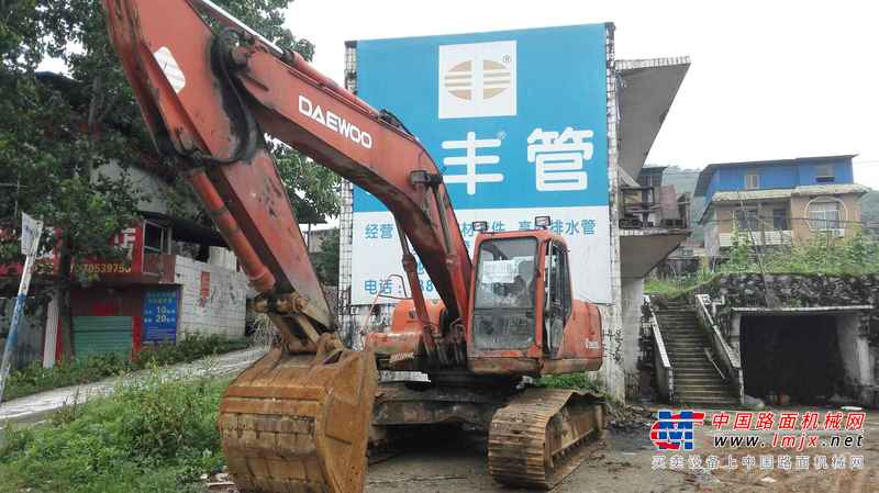 江西出售转让二手20000小时2004年斗山DH220挖掘机