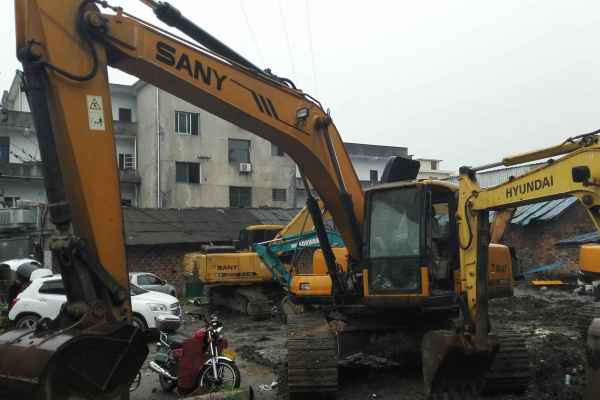 江西出售转让二手9000小时2011年三一重工SY215C挖掘机