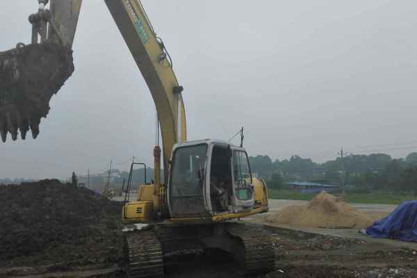 江西出售转让二手7800小时2008年住友SH200Z3挖掘机