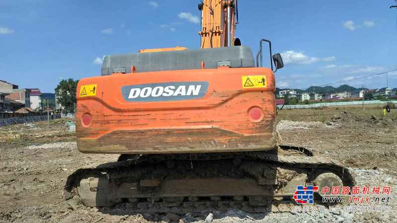 江西出售转让二手6000小时2012年斗山DX260LC挖掘机
