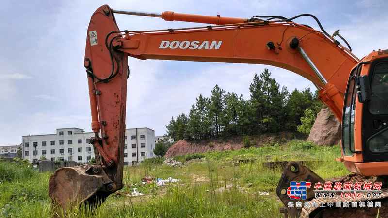江西出售转让二手10100小时2011年斗山DH225挖掘机