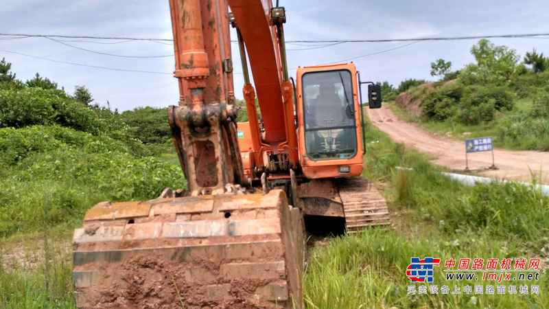 江西出售转让二手10100小时2011年斗山DH225挖掘机