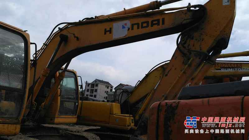 江西出售转让二手9900小时2006年现代R215挖掘机