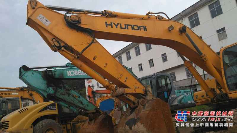 江西出售转让二手12000小时2008年现代R305LC挖掘机