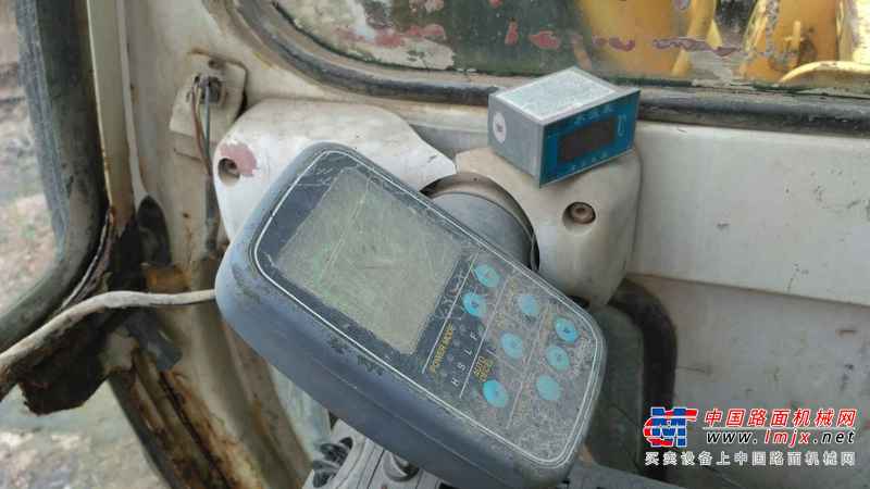 江西出售转让二手20000小时2005年现代R220LC挖掘机