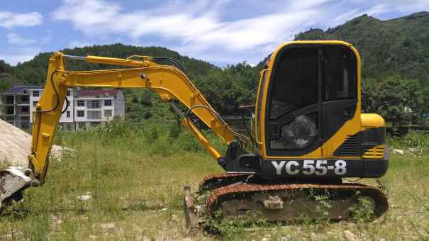 江西出售转让二手8000小时2010年玉柴YC55挖掘机