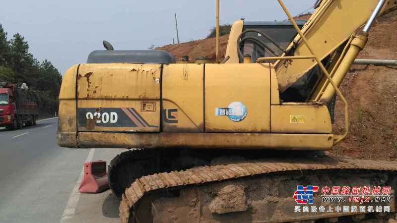 江西出售转让二手8000小时2010年柳工CLG920D挖掘机