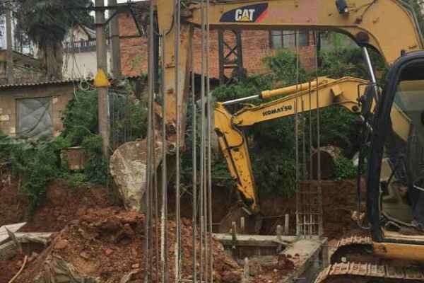 云南出售转让二手7200小时2009年卡特彼勒307C挖掘机