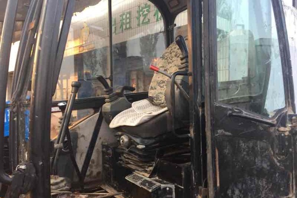 山西出售转让二手7000小时2008年JCBJS8056挖掘机