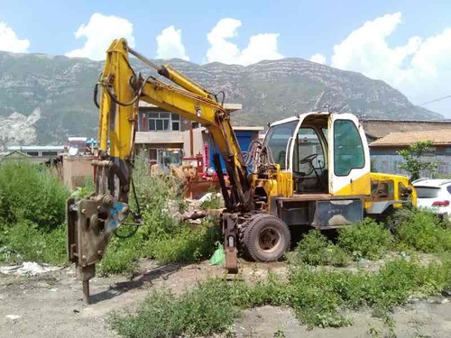 山西出售转让二手5000小时2007年濮工轮挖WY133挖掘机